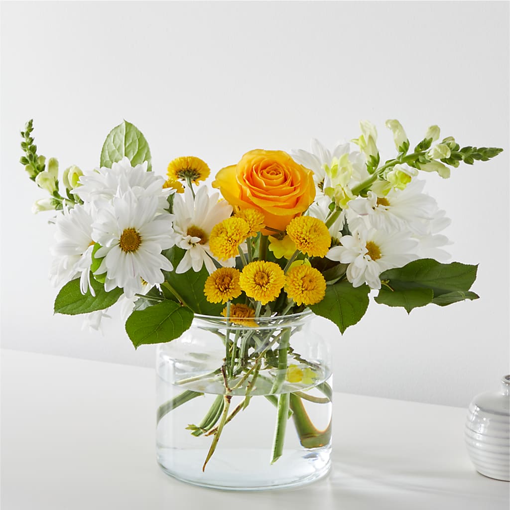Sun Salutation Bouquet – Waynesboro Emporium, Waynesboro GA