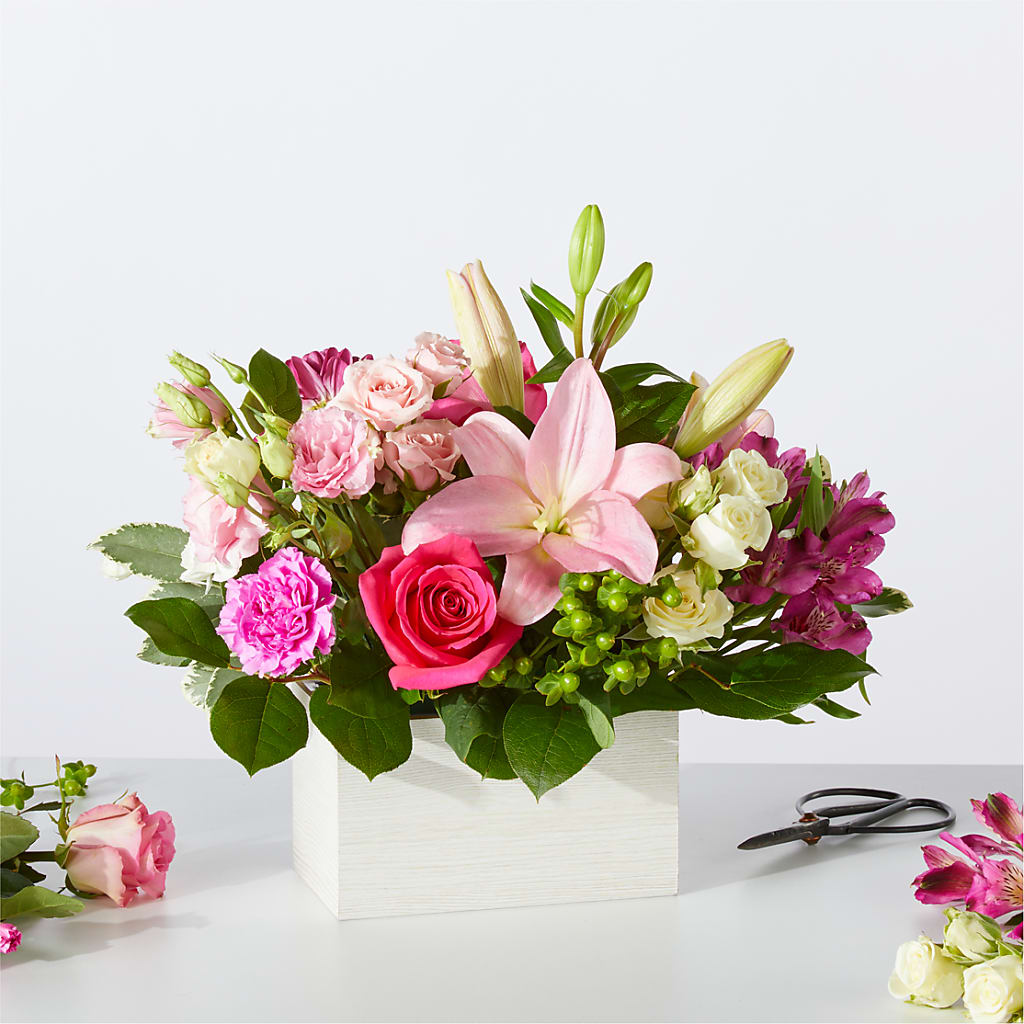 Sweetberry Box – A Florist Original – Waynesboro Emporium, Waynesboro GA