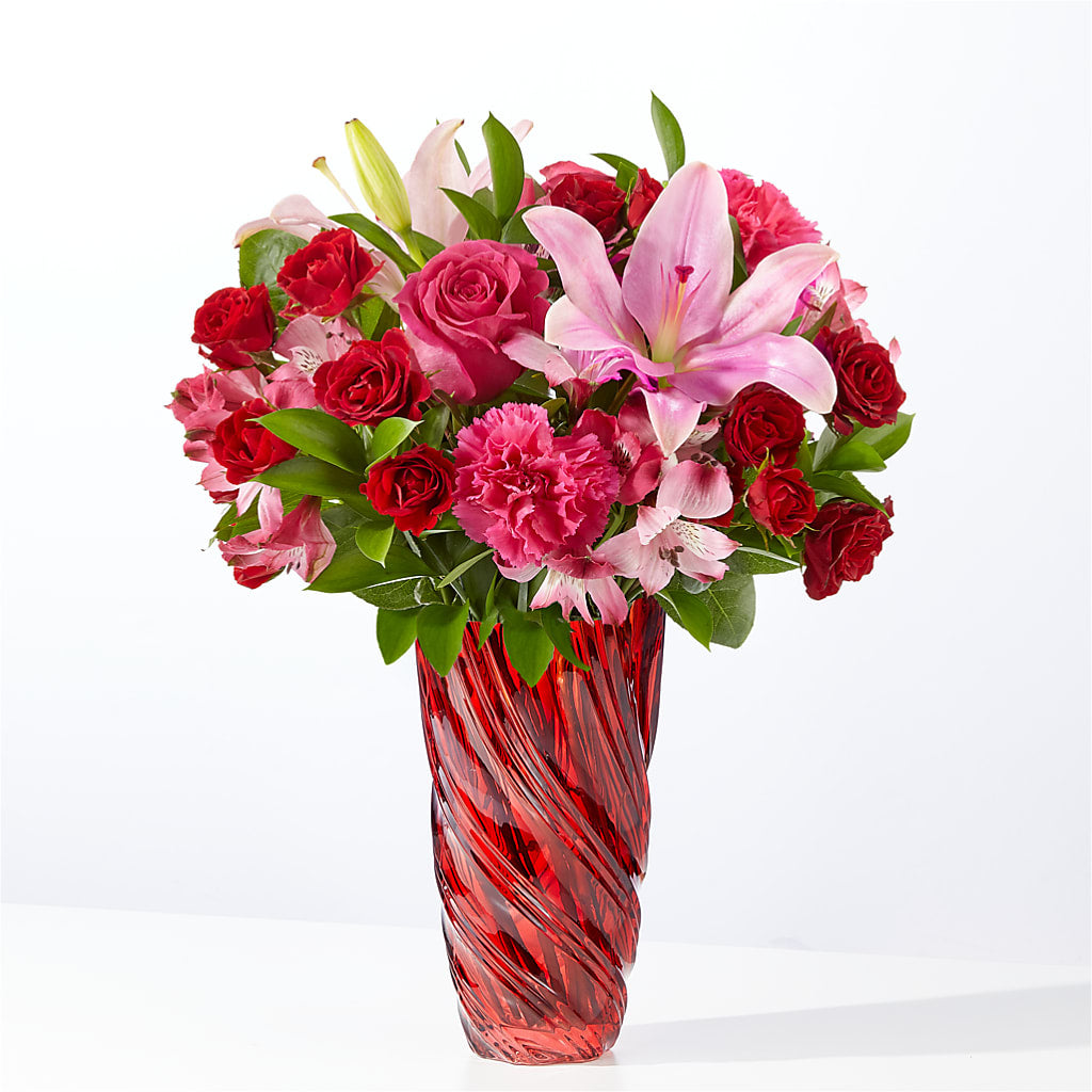 In Love Bouquet with Luxe Swirl Vase – Waynesboro Emporium, Waynesboro GA