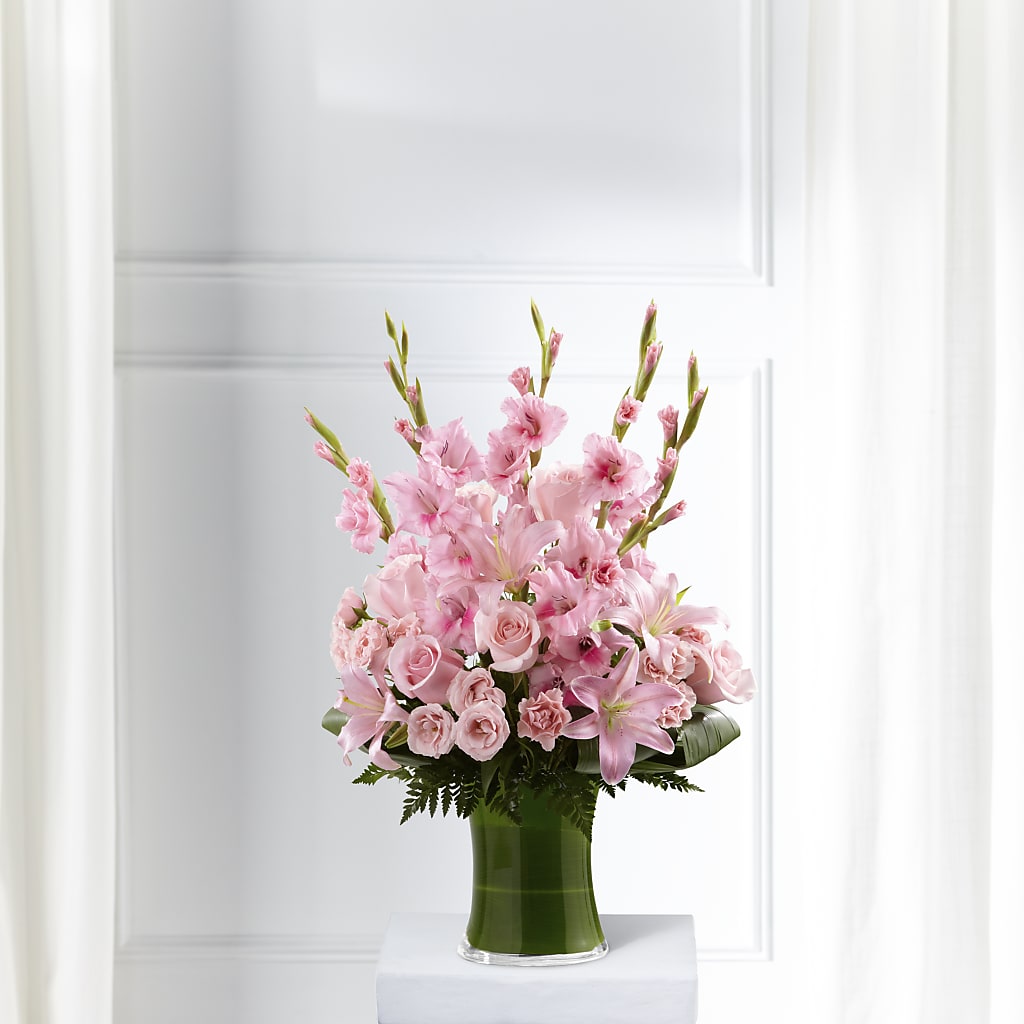 Lovely Tribute Bouquet – Waynesboro Emporium, Waynesboro GA