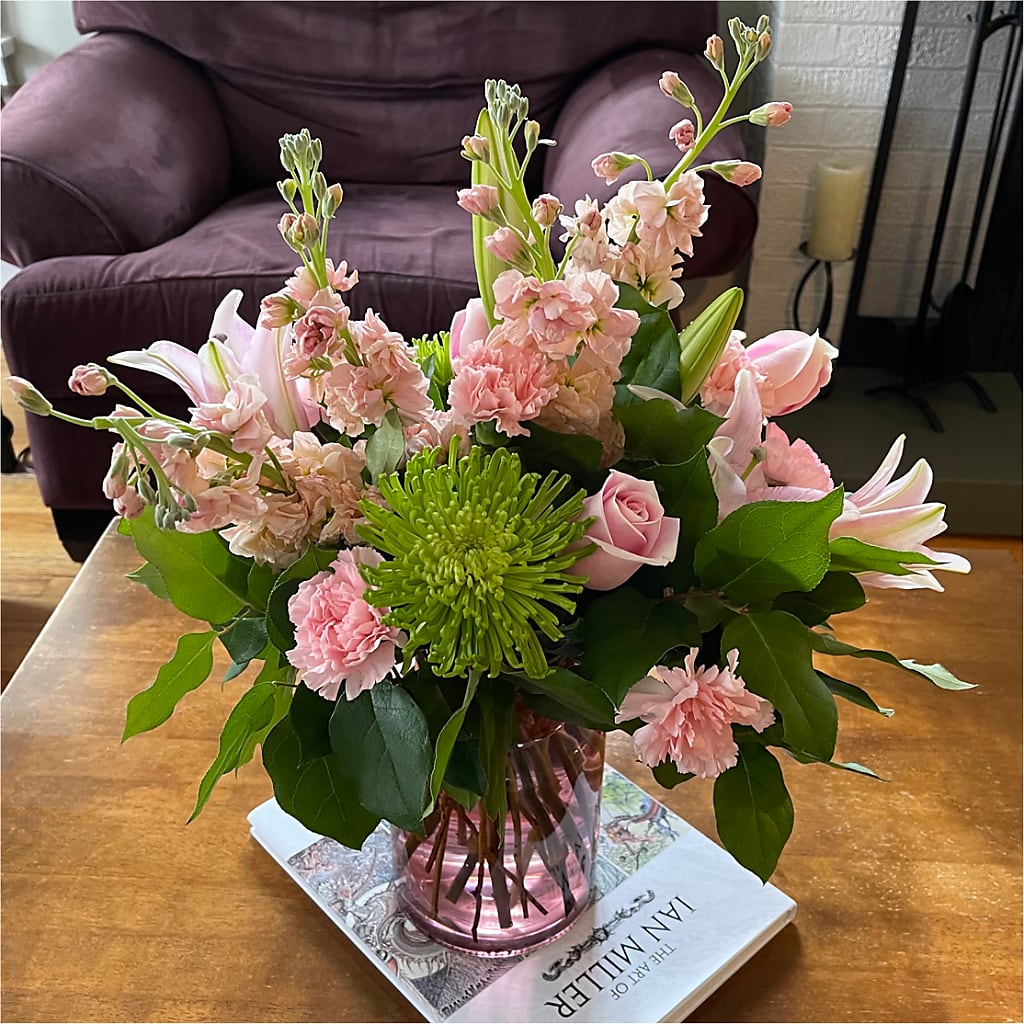 Pretty in Pink Bouquet – Waynesboro Emporium, Waynesboro GA