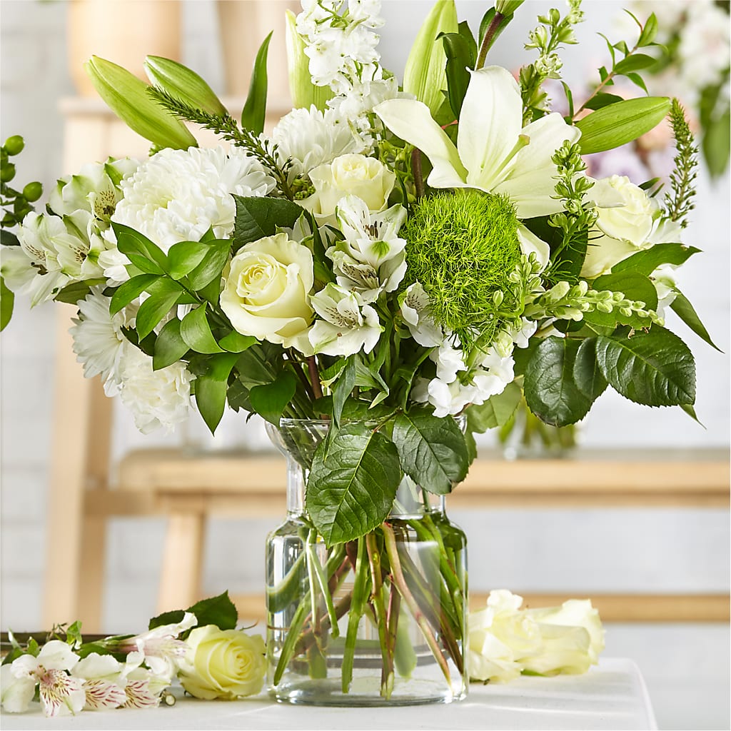Classic Ivory – A Florist Original – Waynesboro Emporium, Waynesboro GA