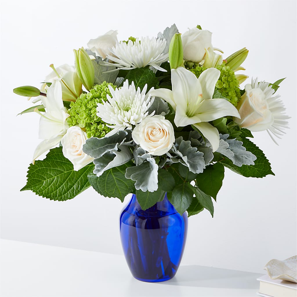 Snowy Dreams Bouquet – Waynesboro Emporium, Waynesboro GA