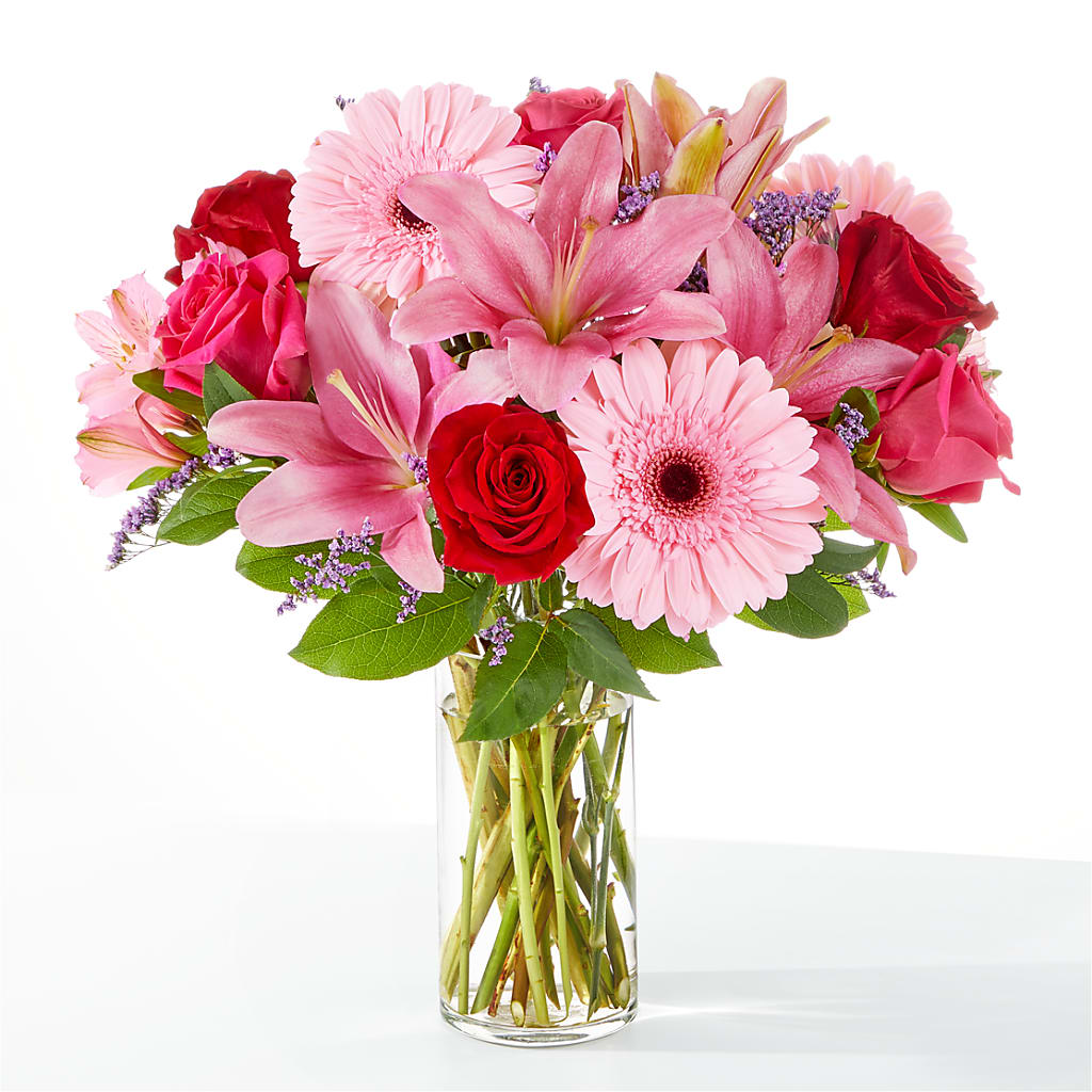 Lots of Love Bouquet – Waynesboro Emporium, Waynesboro GA