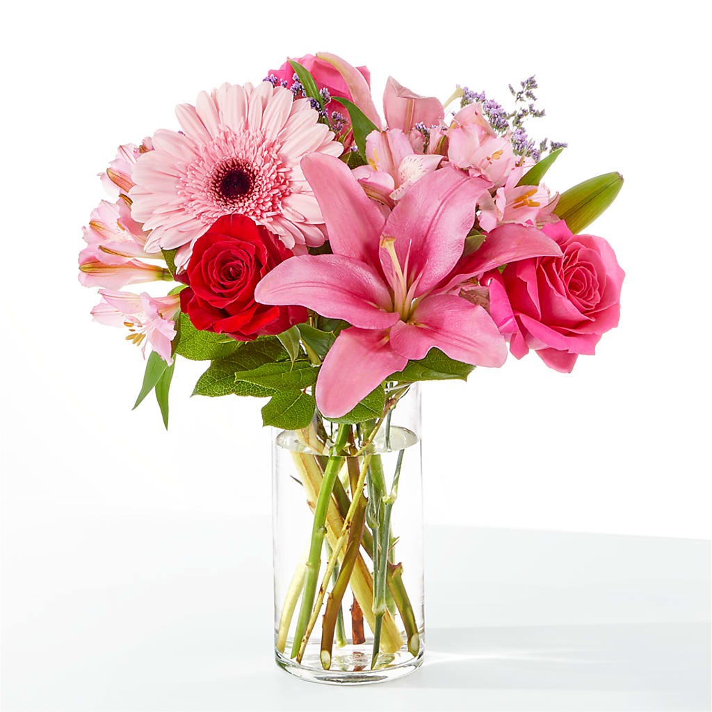 Lots of Love Bouquet – Waynesboro Emporium, Waynesboro GA