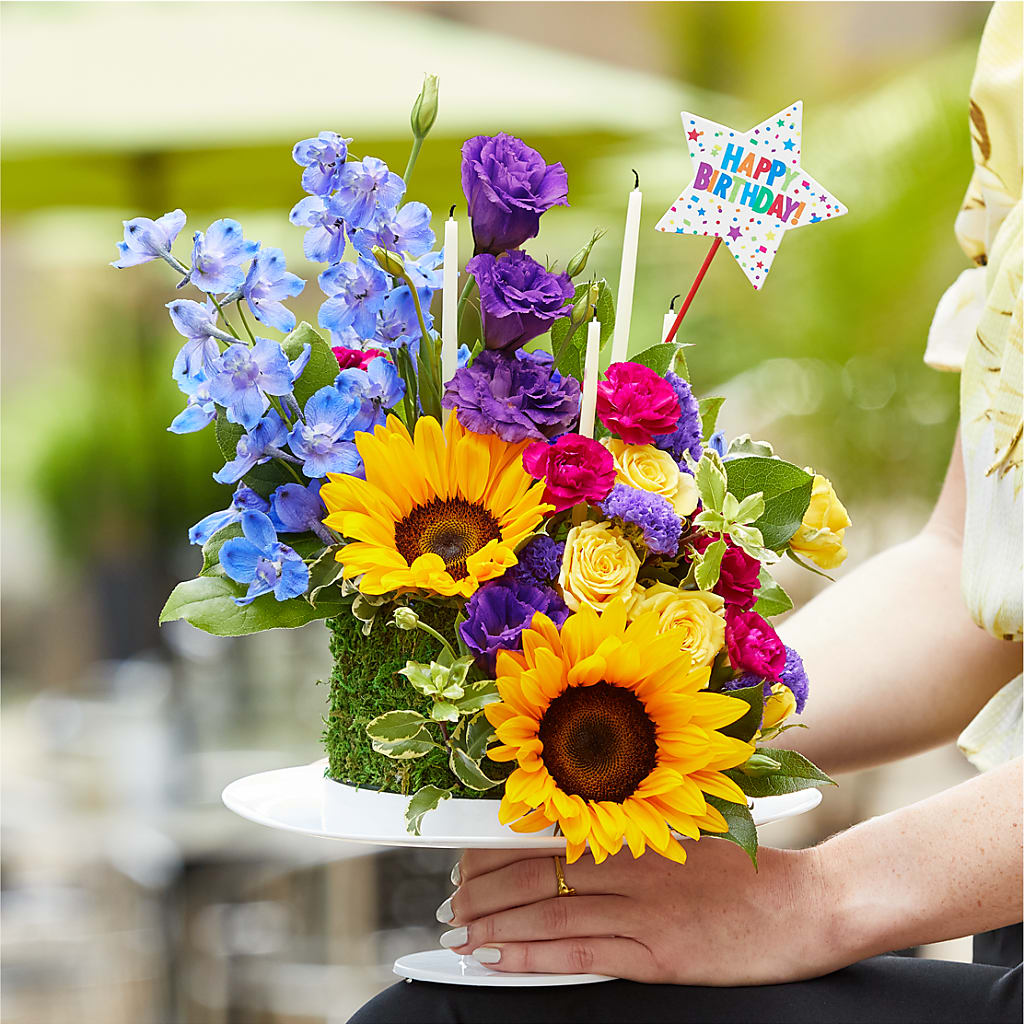 Star of the Day Floral Cake – Waynesboro Emporium, Waynesboro GA