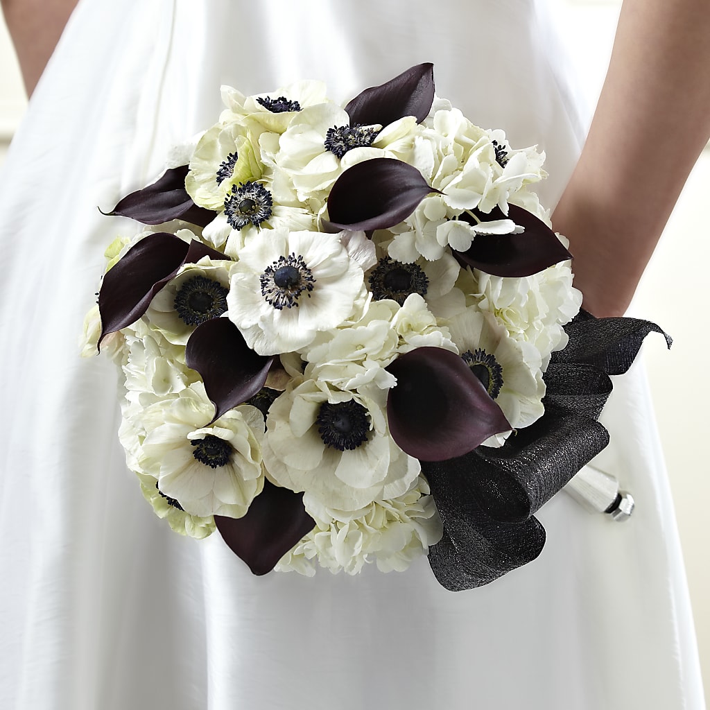 To Have and To Hold Bouquet – Waynesboro Emporium, Waynesboro GA