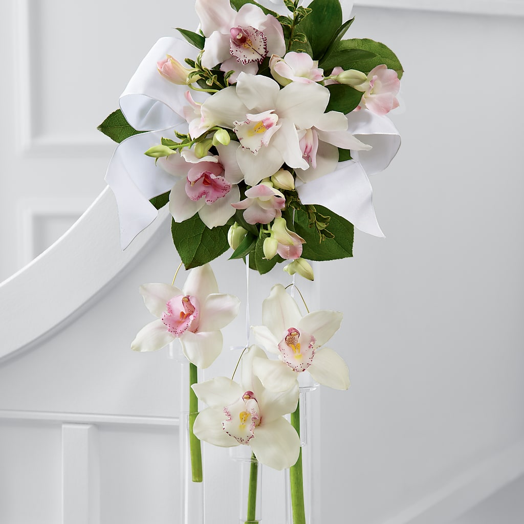 Perfect Entrance Pew Arrangement – Waynesboro Emporium, Waynesboro GA