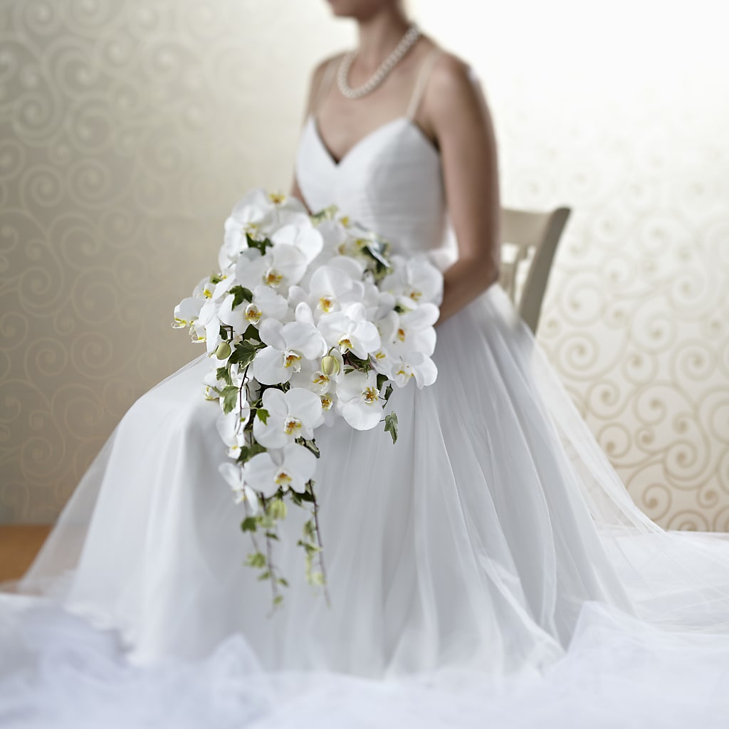 Classic White Bouquet – Waynesboro Emporium, Waynesboro GA