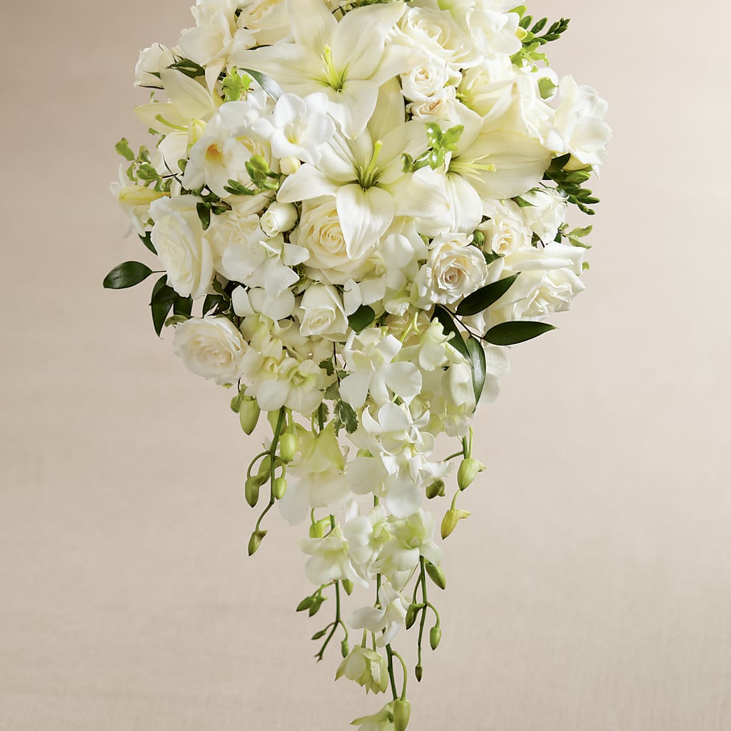 White Wonders Bouquet – Waynesboro Emporium, Waynesboro GA