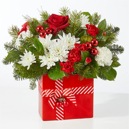 Presents Under the Tree Bouquet –  Waynesboro Emporium, Waynesboro GA