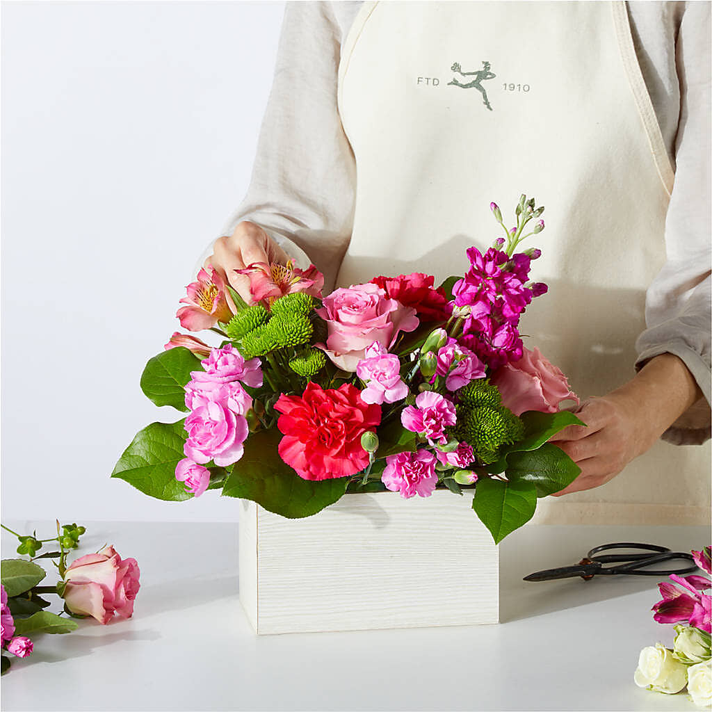 Sweetberry Box – A Florist Original –  Waynesboro Emporium, Waynesboro GA