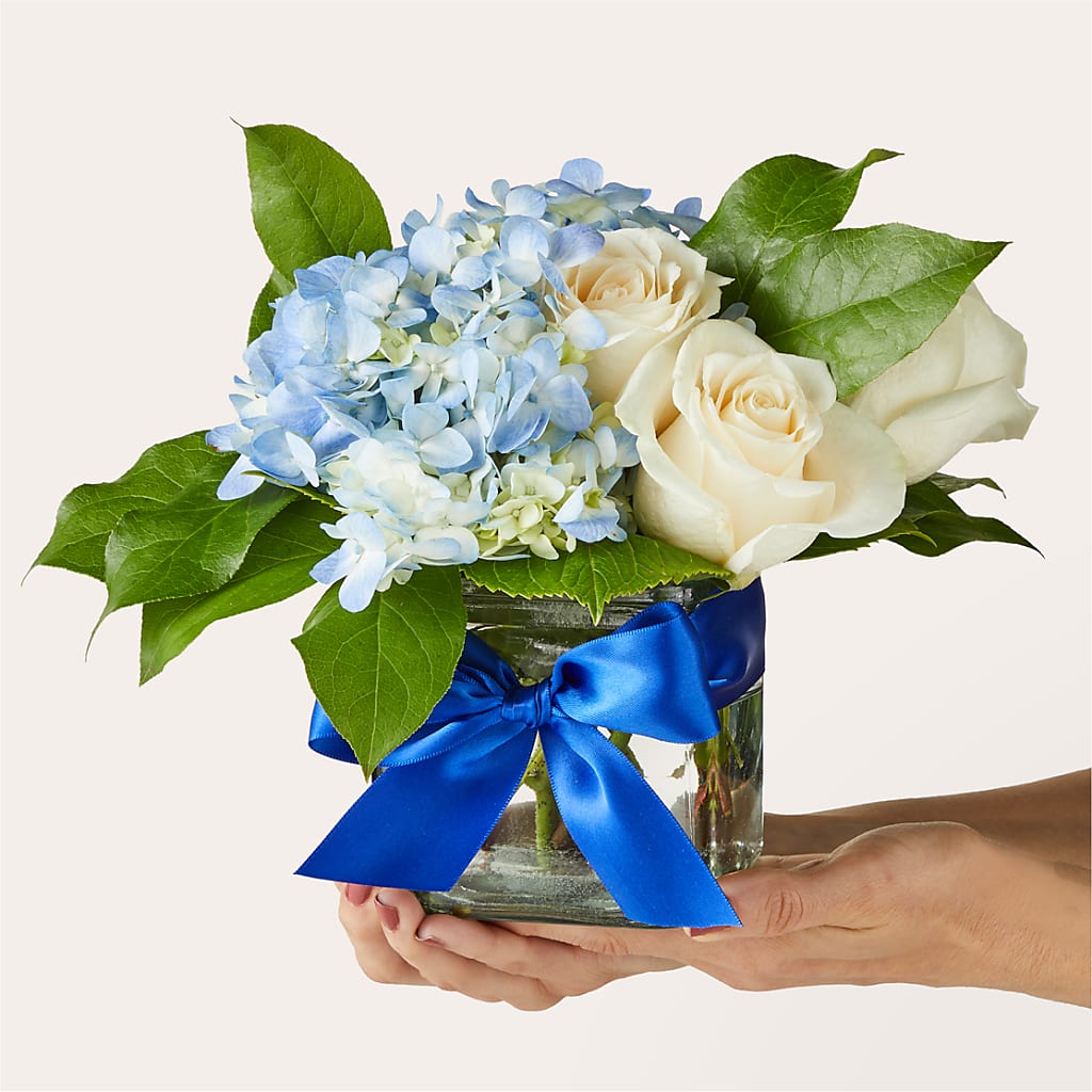 Sky Blue Delight Bouquet –  Waynesboro Emporium, Waynesboro GA