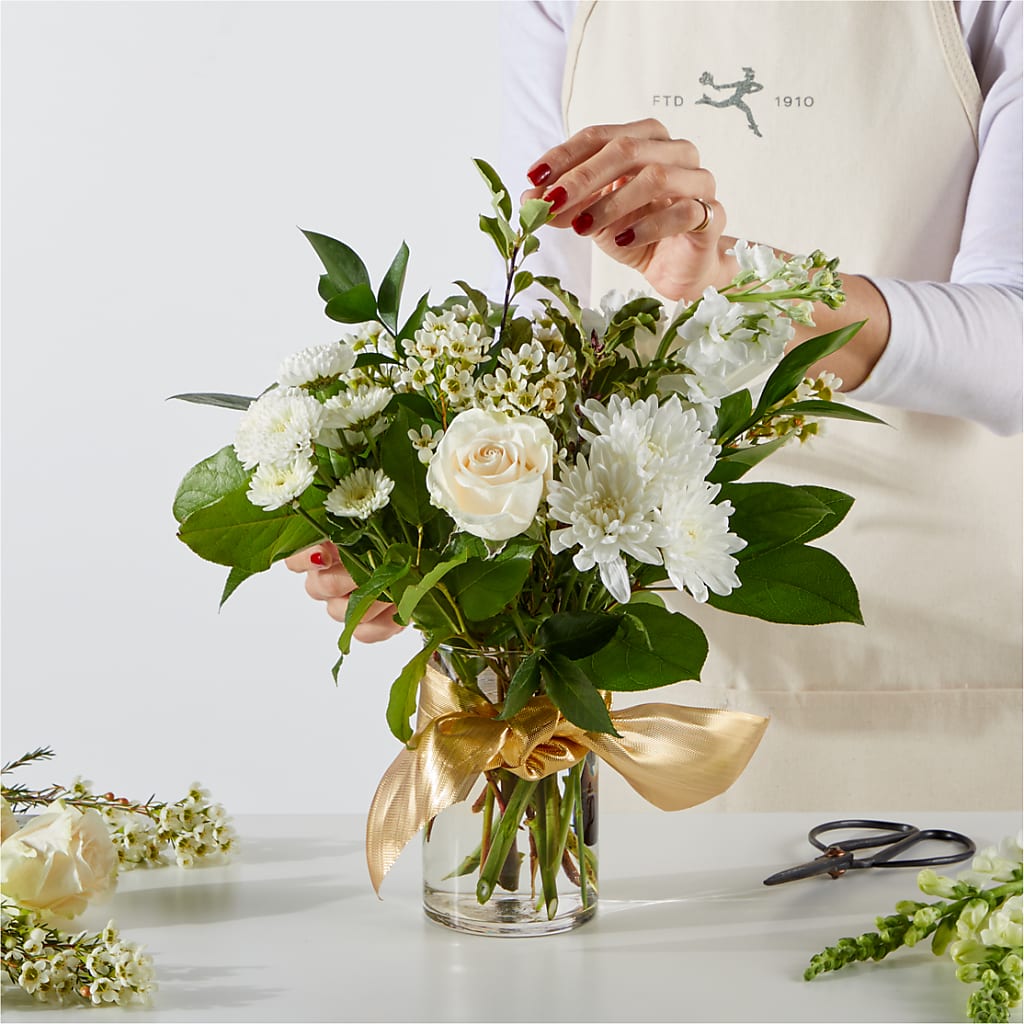 New Beginnings – A Florist Original –  Waynesboro Emporium, Waynesboro GA