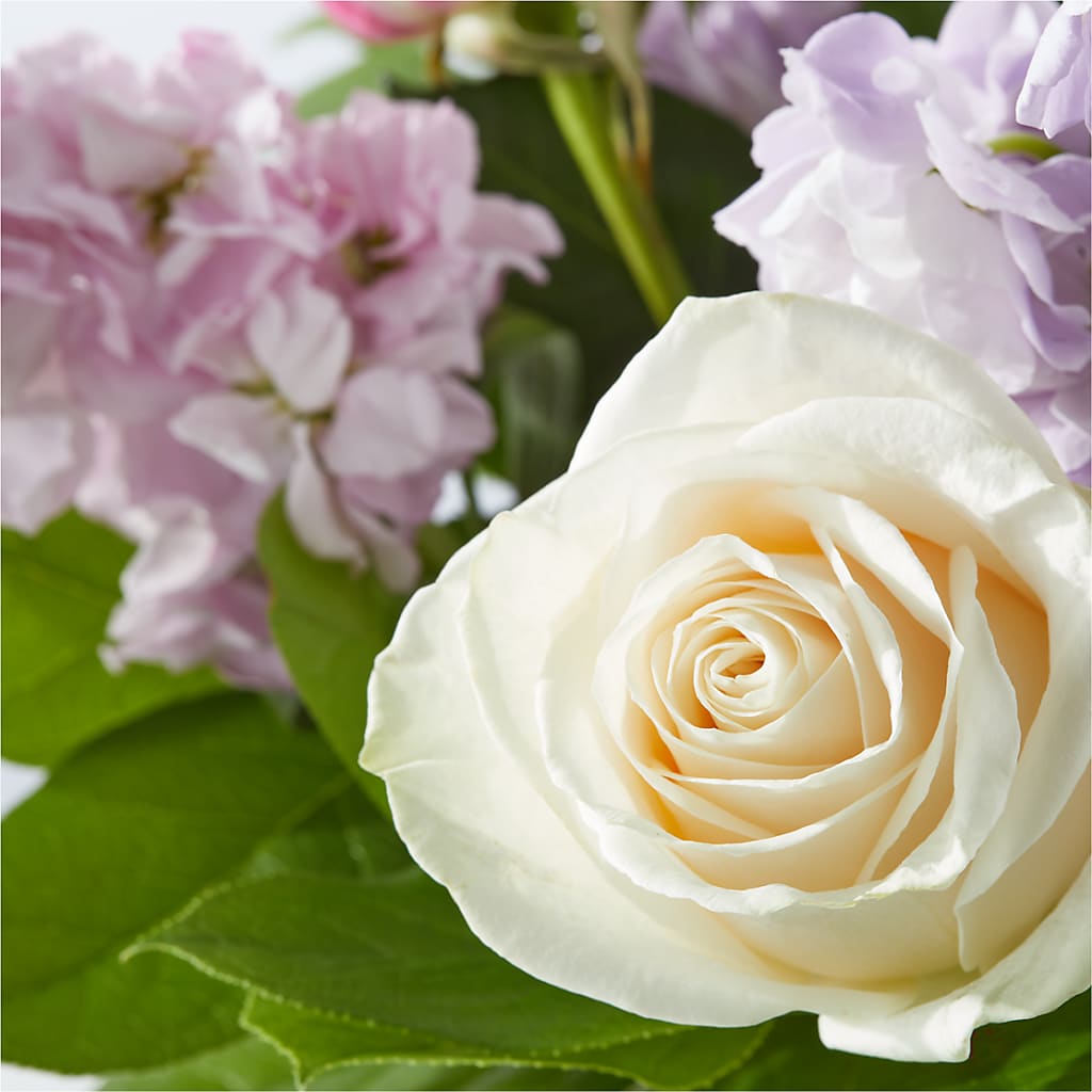Springtime Spritz Bouquet –  Waynesboro Emporium, Waynesboro GA