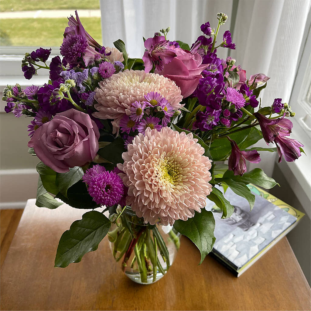 Ultraviolet Bouquet –  Waynesboro Emporium, Waynesboro GA