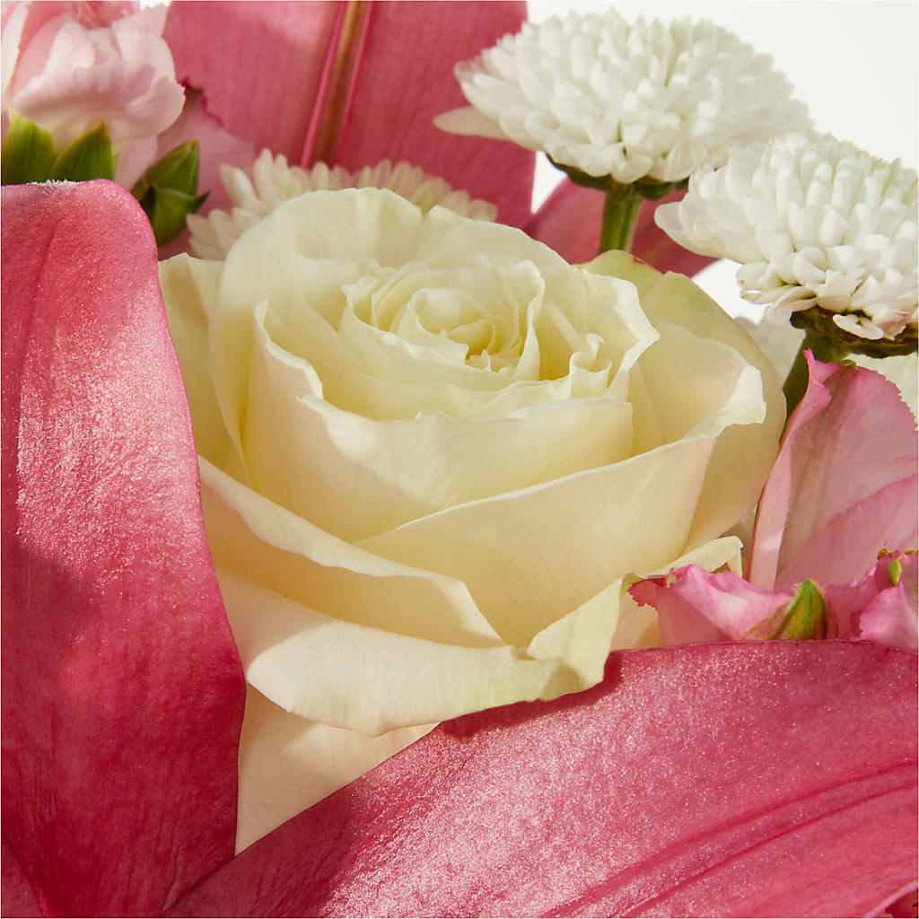 Piece of Cake Bouquet –  Waynesboro Emporium, Waynesboro GA