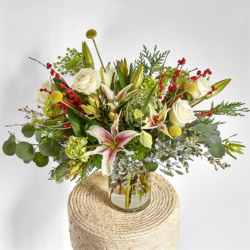 Berry & Bright Bouquet –  Waynesboro Emporium, Waynesboro GA