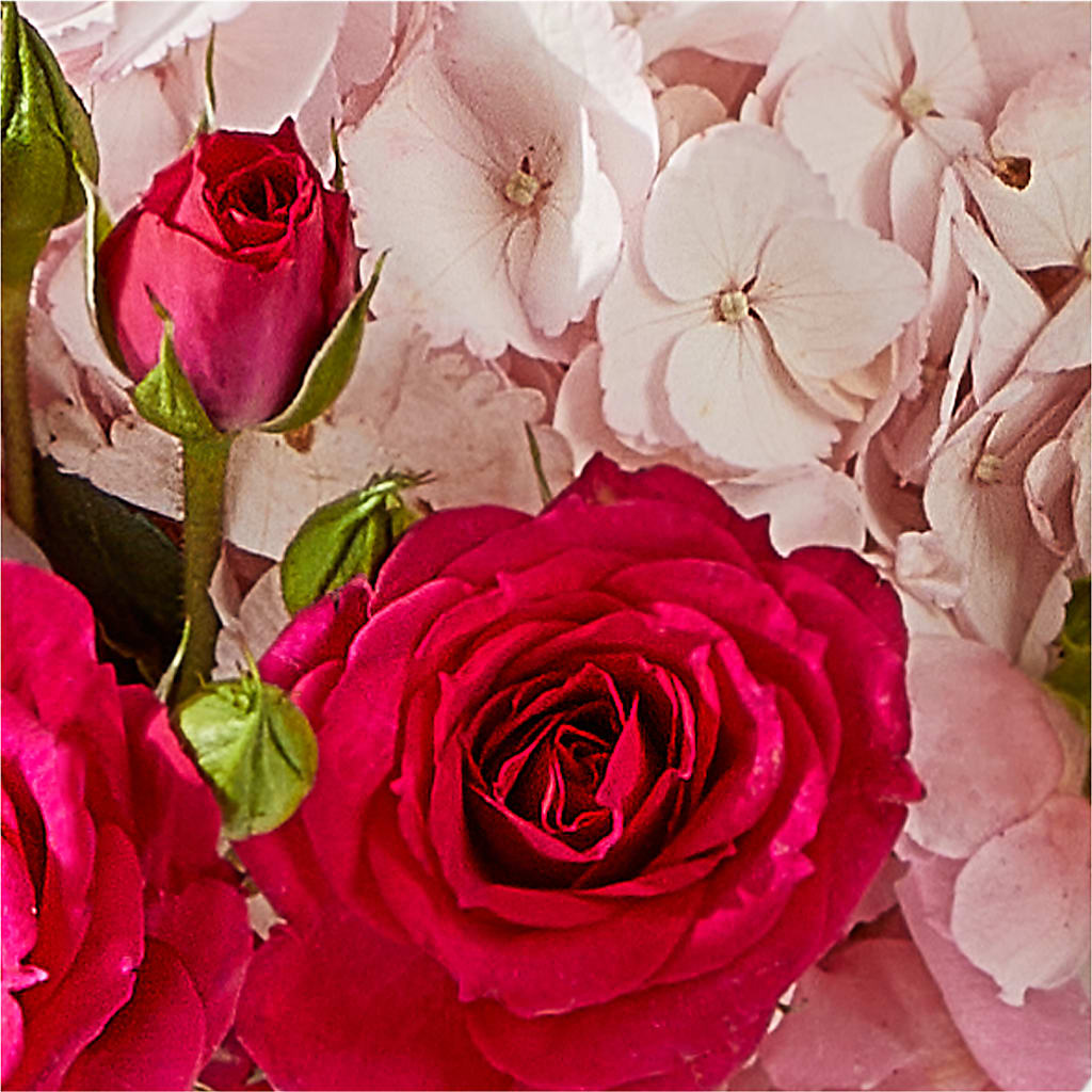 Glitz & Glam Bouquet –  Waynesboro Emporium, Waynesboro GA