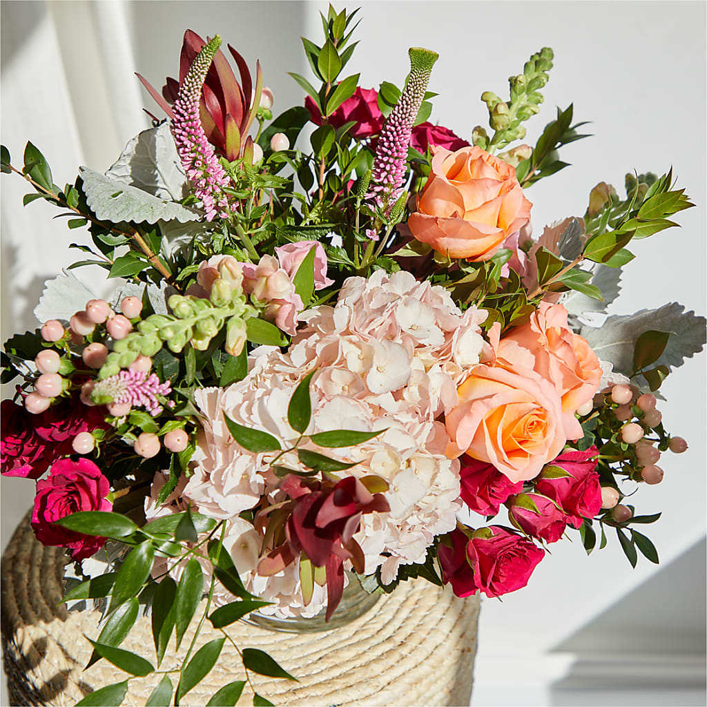 Glitz & Glam Bouquet –  Waynesboro Emporium, Waynesboro GA